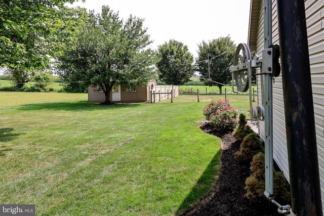 253 MEETINGHOUSE RD, Gap, PA 17527