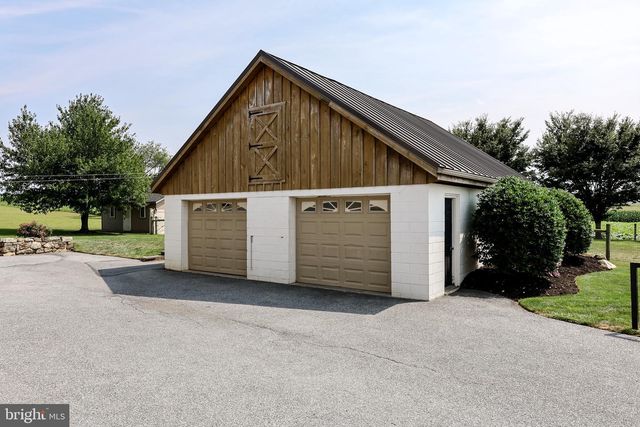 253 MEETINGHOUSE RD, Gap, PA 17527