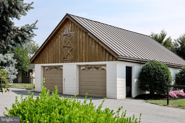 253 MEETINGHOUSE RD, Gap, PA 17527