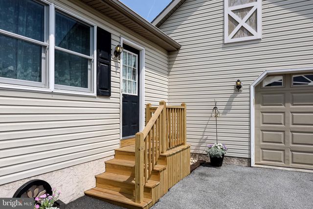 253 MEETINGHOUSE RD, Gap, PA 17527