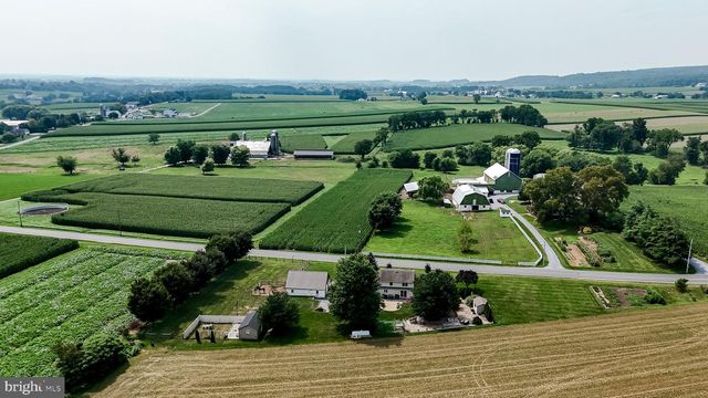 253 MEETINGHOUSE RD, Gap, PA 17527