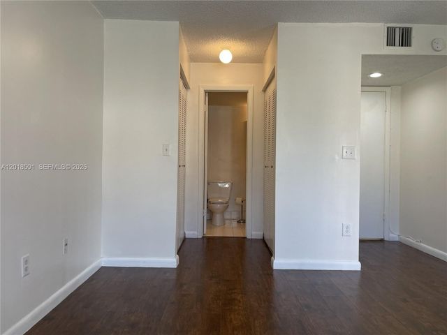 18890 NW 57th Avenue 207, Hialeah, FL 33015