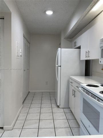 18890 NW 57th Avenue 207, Hialeah, FL 33015