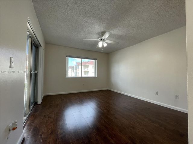 18890 NW 57th Avenue 207, Hialeah, FL 33015