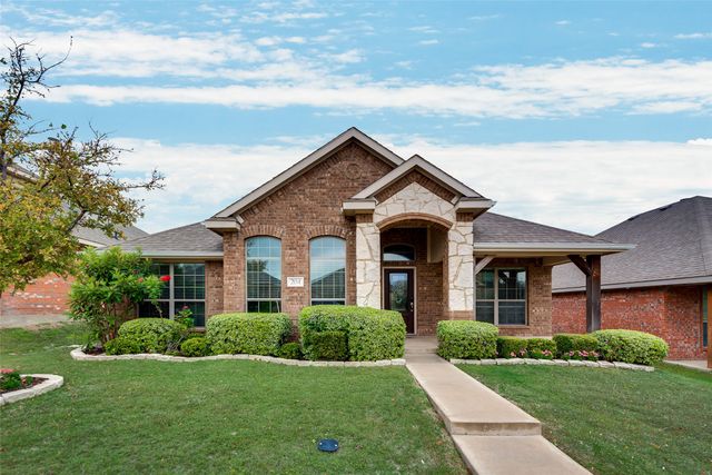 204 Dancing Light Lane, Red Oak, TX 75154