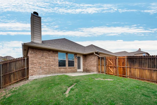 204 Dancing Light Lane, Red Oak, TX 75154