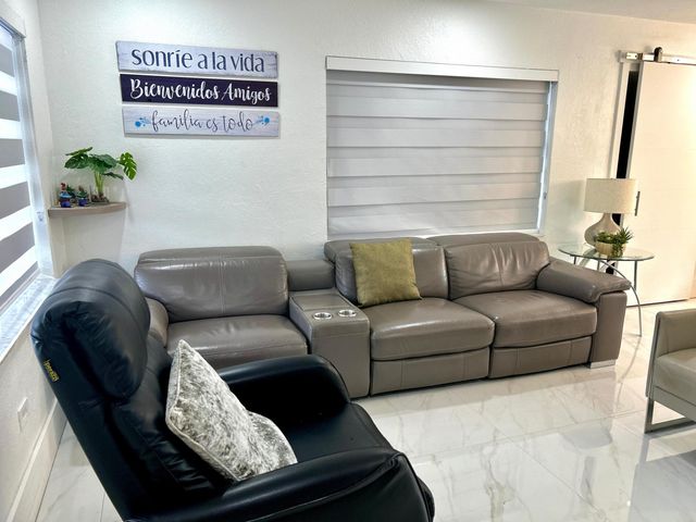 2742 Cherokee Court, West Palm Beach, FL 33406