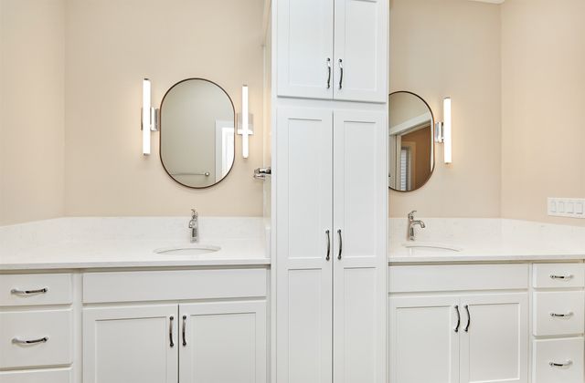 9067 Tatum Drive, West Des Moines, IA 50266