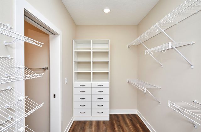 9067 Tatum Drive, West Des Moines, IA 50266