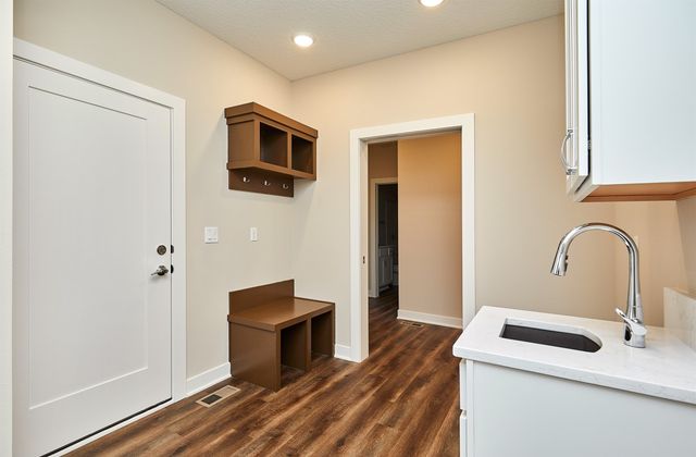 9067 Tatum Drive, West Des Moines, IA 50266