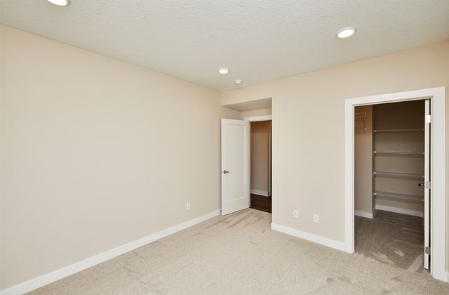 9067 Tatum Drive, West Des Moines, IA 50266