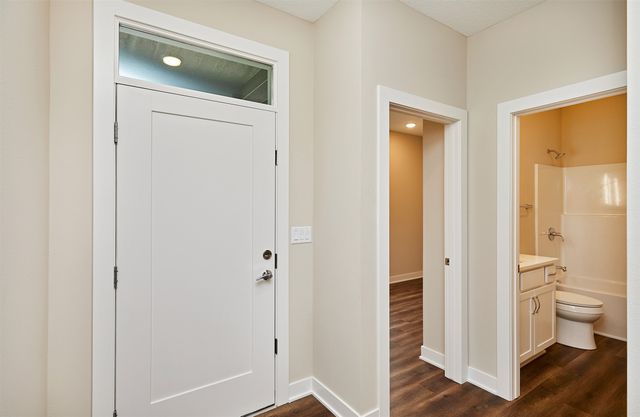 9067 Tatum Drive, West Des Moines, IA 50266