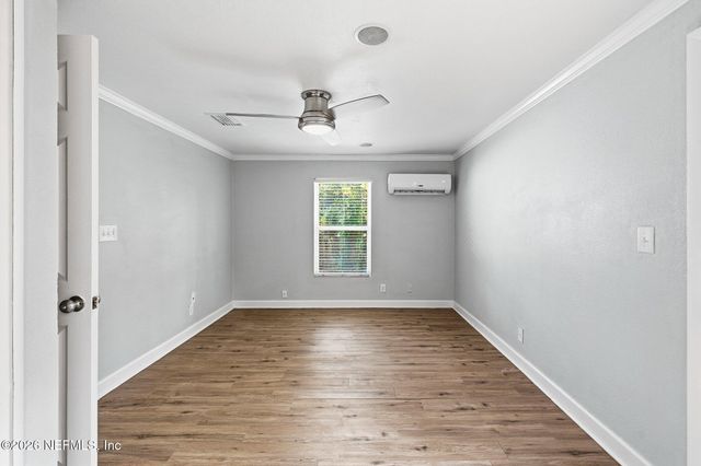 5022 AZURE Street, Jacksonville, FL 32258