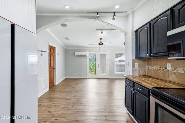 5022 AZURE Street, Jacksonville, FL 32258