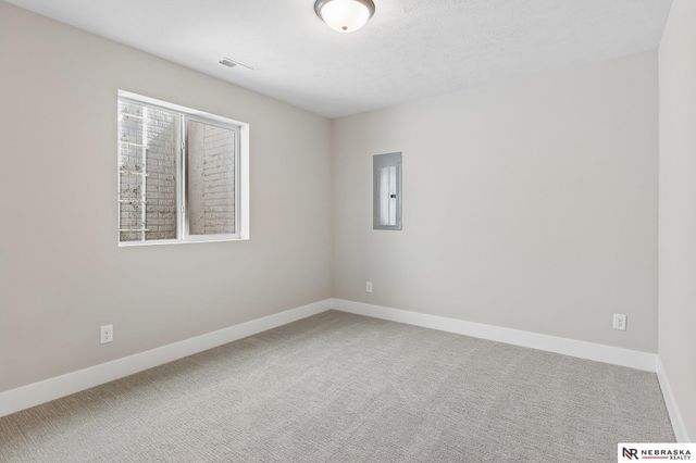 17118 Cora Street, Bennington, NE 68007