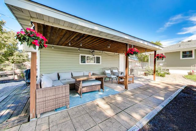 936 Northgate Drive, Dyer, IN 46311