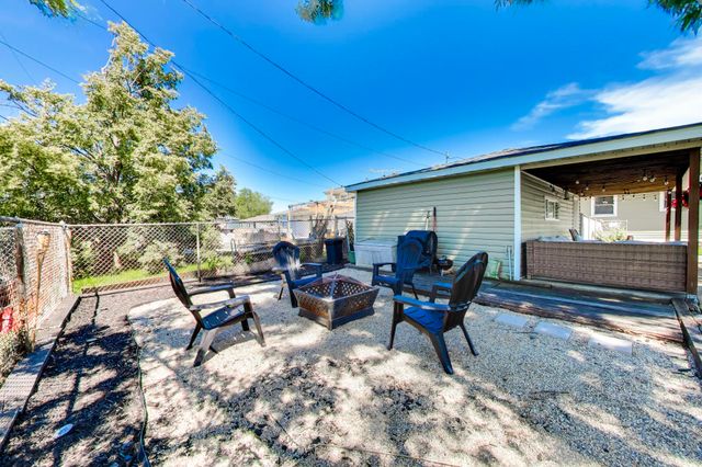 936 Northgate Drive, Dyer, IN 46311