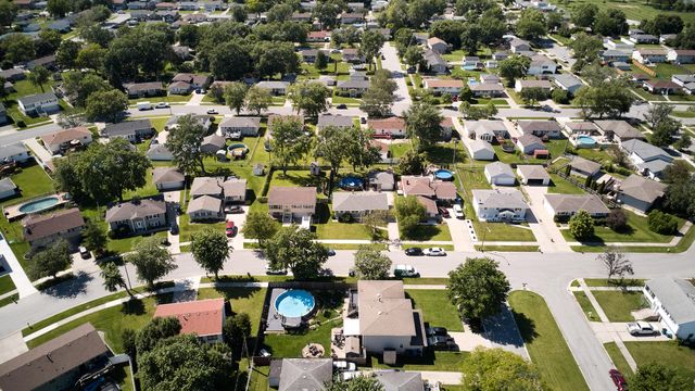 936 Northgate Drive, Dyer, IN 46311