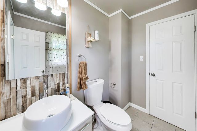 936 Northgate Drive, Dyer, IN 46311