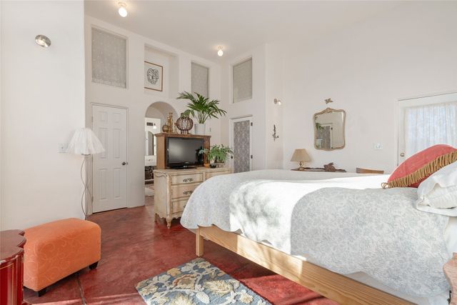 26 Likely Road, Santa Fe, NM 87508