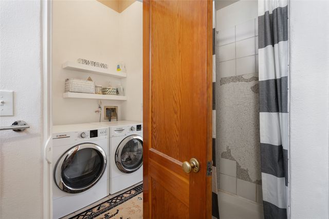 26 Likely Road, Santa Fe, NM 87508