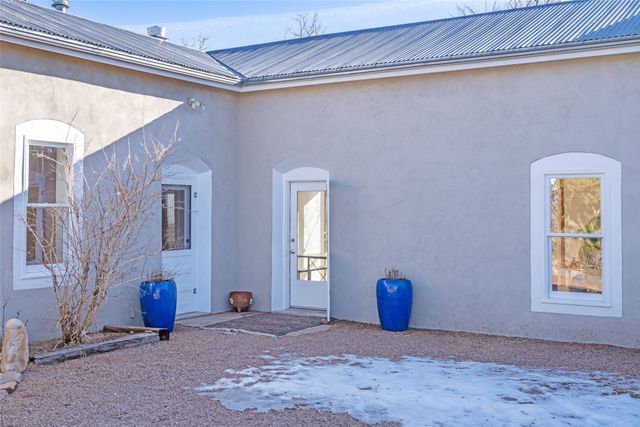26 Likely Road, Santa Fe, NM 87508
