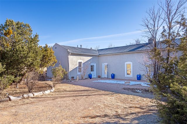 26 Likely Road, Santa Fe, NM 87508