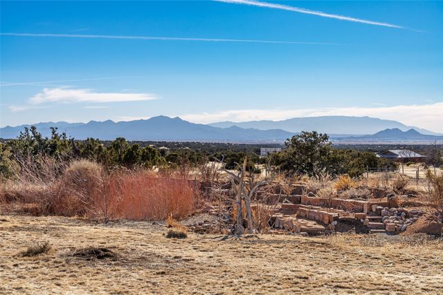 26 Likely Road, Santa Fe, NM 87508
