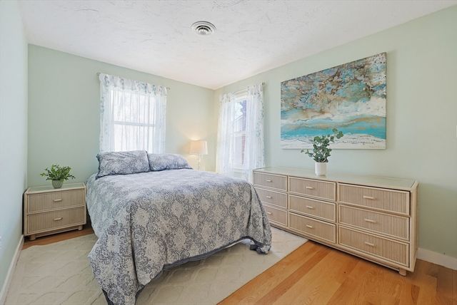 103 Metropolitan Ave 103, Ashland, MA 01721
