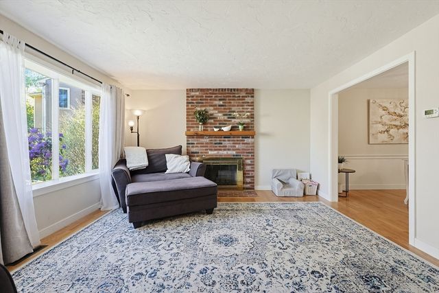 103 Metropolitan Ave 103, Ashland, MA 01721