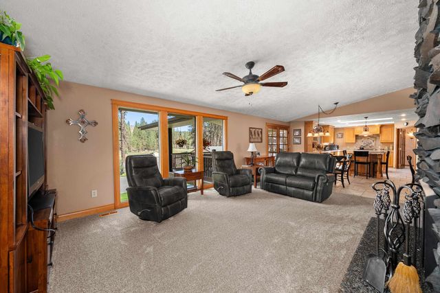 11816 W SEVEN MILE Rd, Spokane, WA 99224