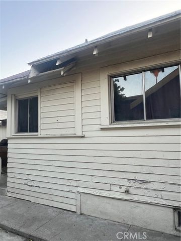 586 W Center Street, Pomona, CA 91768