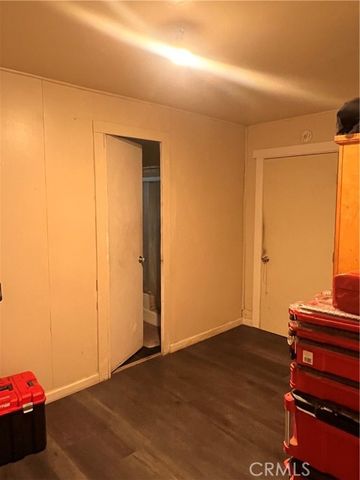 586 W Center Street, Pomona, CA 91768