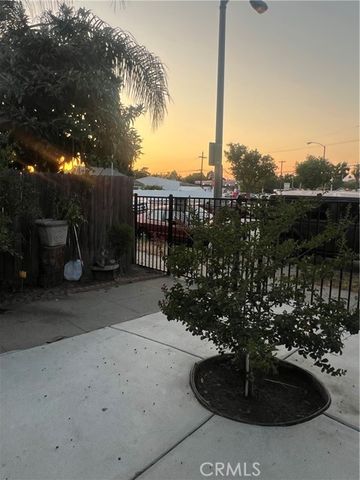 586 W Center Street, Pomona, CA 91768