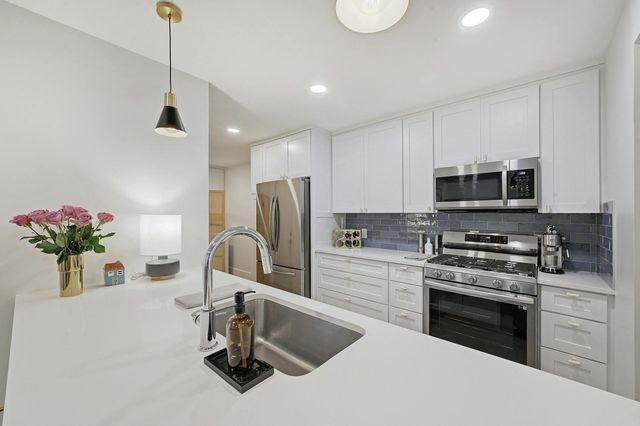 702 Castle Ridge RD B, Austin, TX 78746