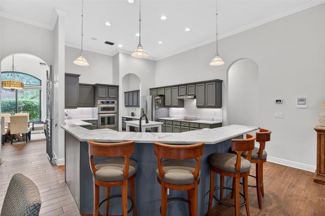 820 SAND PINE DRIVE NE, St Petersburg, FL 33703