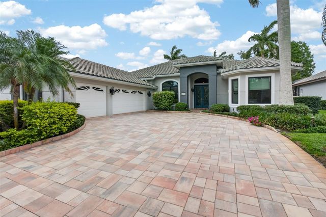 820 SAND PINE DRIVE NE, St Petersburg, FL 33703