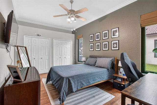 820 SAND PINE DRIVE NE, St Petersburg, FL 33703
