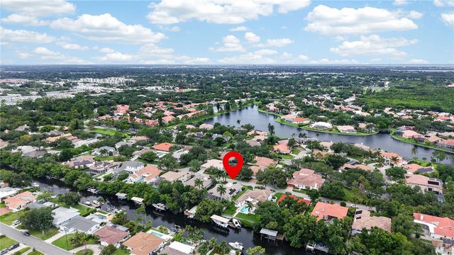 820 SAND PINE DRIVE NE, St Petersburg, FL 33703