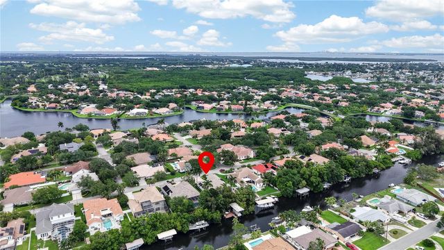 820 SAND PINE DRIVE NE, St Petersburg, FL 33703