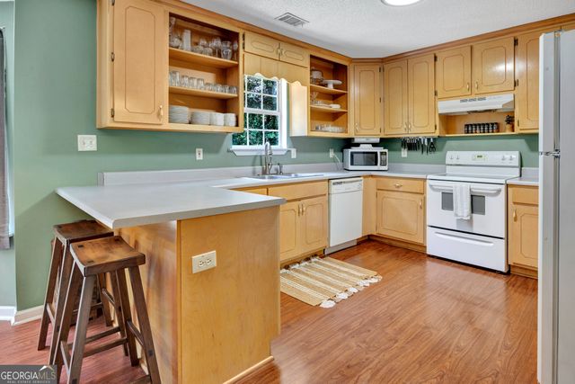 132 McKenzie Court, Stockbridge, GA 30281