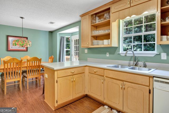 132 McKenzie Court, Stockbridge, GA 30281