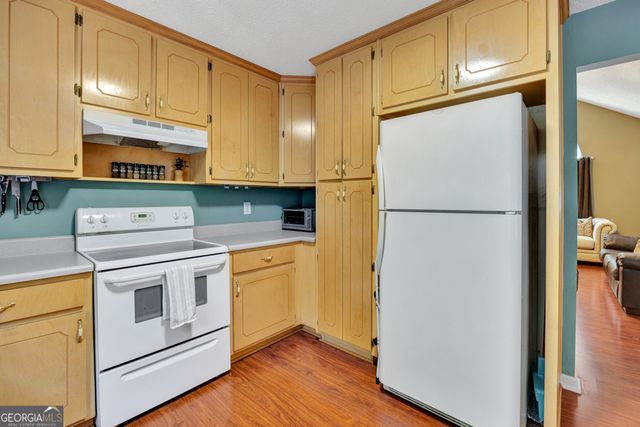 132 McKenzie Court, Stockbridge, GA 30281
