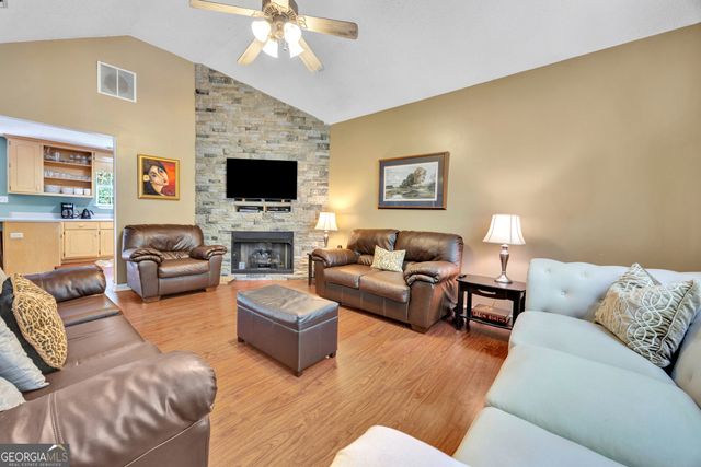 132 McKenzie Court, Stockbridge, GA 30281