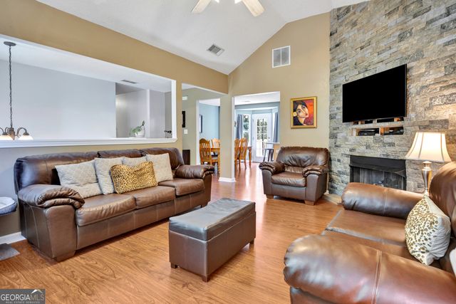 132 McKenzie Court, Stockbridge, GA 30281