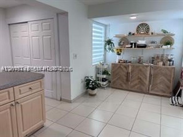 6174 W 14th Ct 1, Hialeah, FL 33012