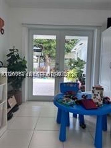 6174 W 14th Ct 1, Hialeah, FL 33012