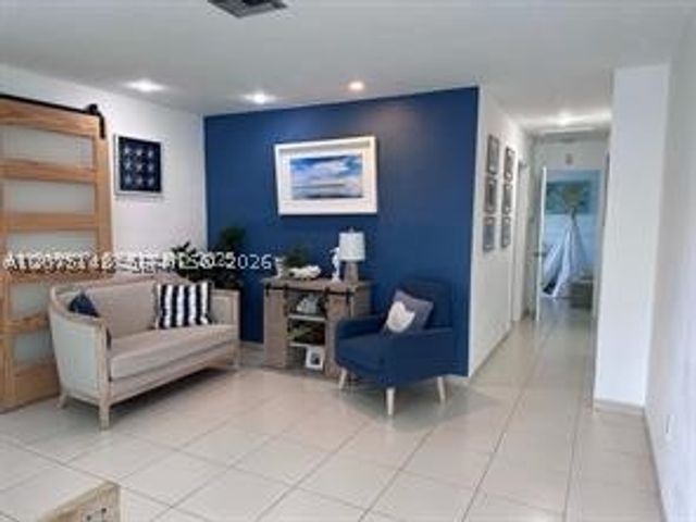 6174 W 14th Ct 1, Hialeah, FL 33012