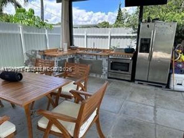 6174 W 14th Ct 1, Hialeah, FL 33012