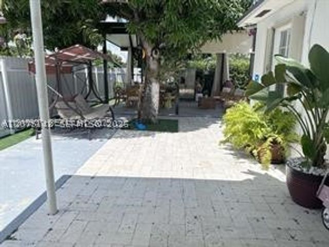 6174 W 14th Ct 1, Hialeah, FL 33012